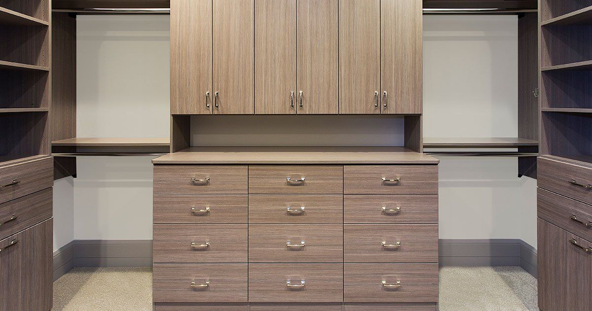 Custom Walk In Closet System