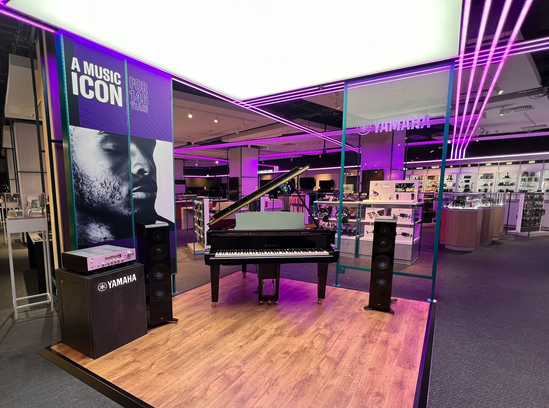 Yamaha retail space, Selfridges London