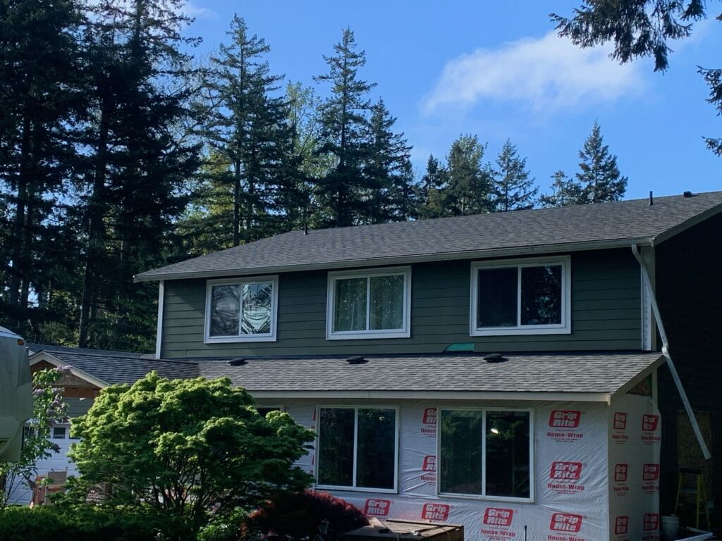 asphalt roofing project