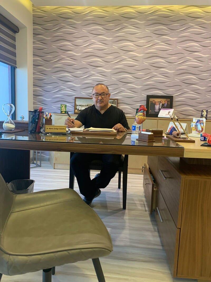 DR. MARIO ZÚÑIGA CEBALLOS