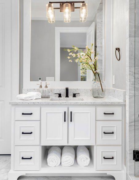 Beautiful Bathroom with Vanity and Cabinets — Bourbonnais, IL — Heartland Cabinetry & More