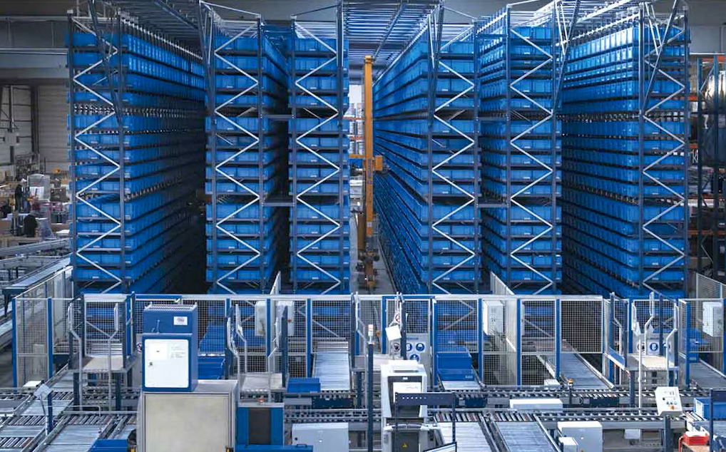 Blue and orange industrial shelving units inside a warehouse, empty shelves, perspective view. Blue and orange industrial shelving units inside a warehouse, empty shelves, perspective view.