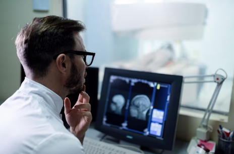 Enxaqueca frequente Quando procurar um neurologista em Nova Friburgo