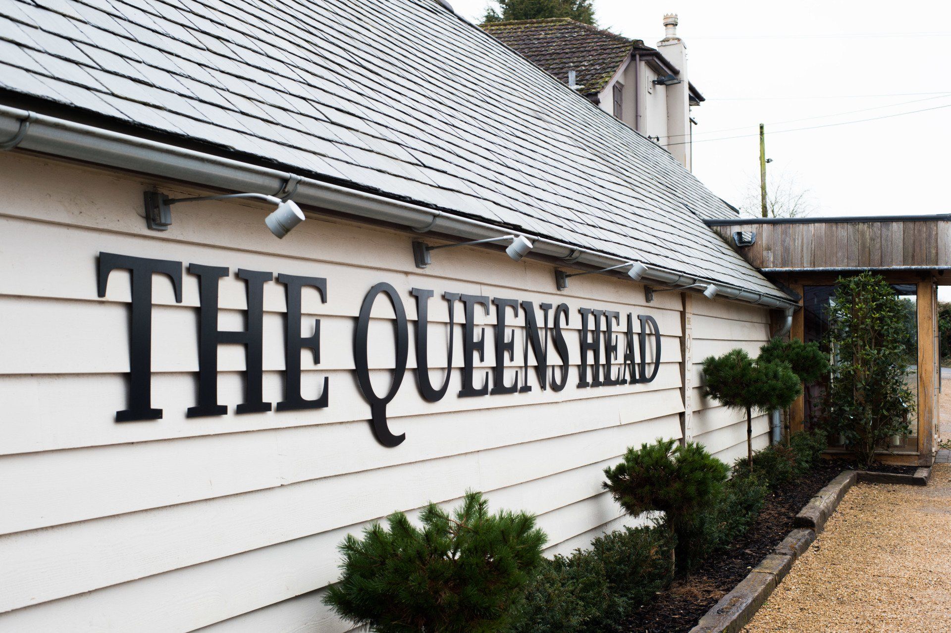 The Queens Head Bromsgrove Restaurant And Country Pub Eating Out