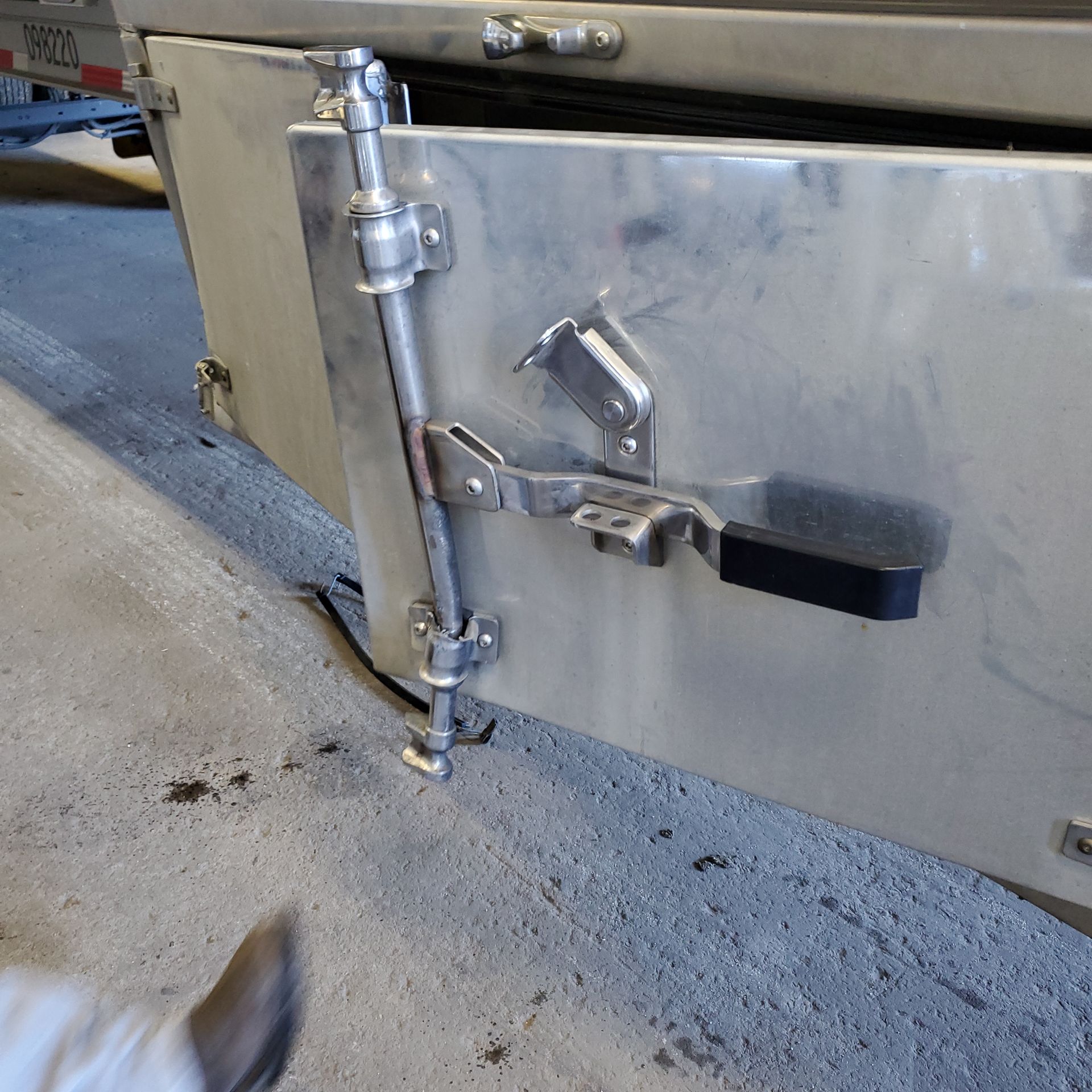 Trailer Door Repair — Montgomery, AL — H & M Trailer Repair