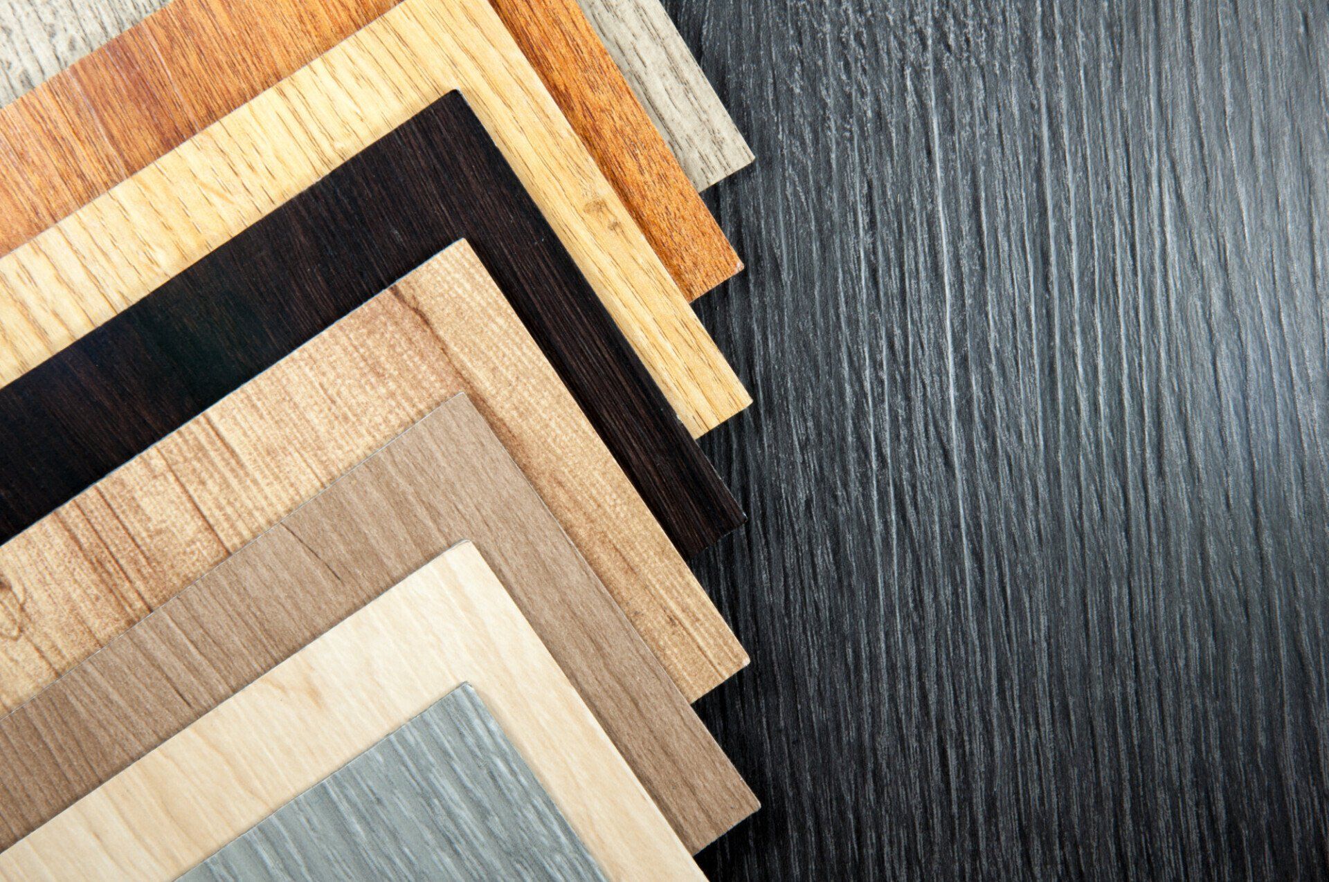 how long does vinyl plank flooring last