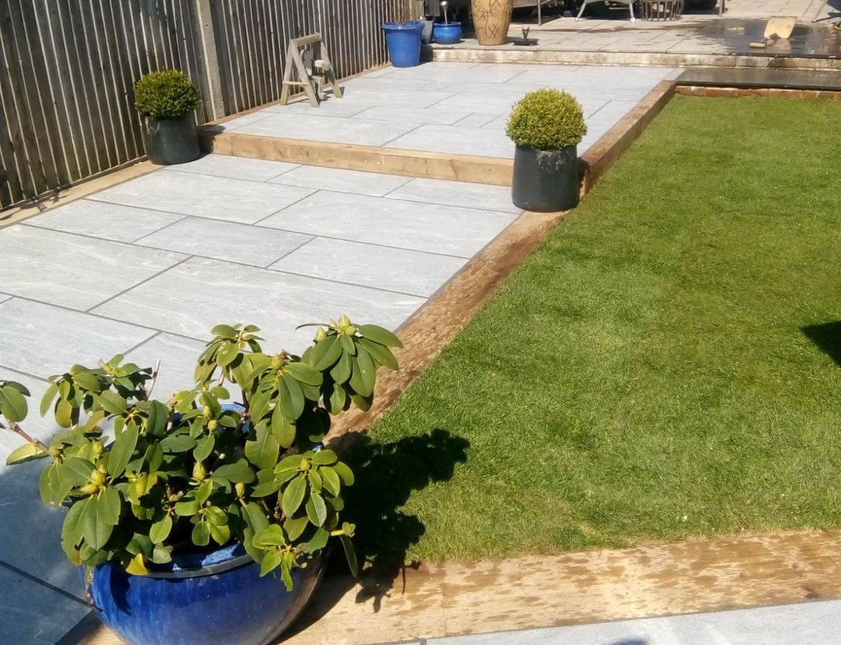 new Porcelain paving patio slabs+ installed and completed in St Albans.