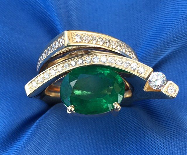 Vintage Accessory With Green Gem — Vintage Jewelry In Naples, FL