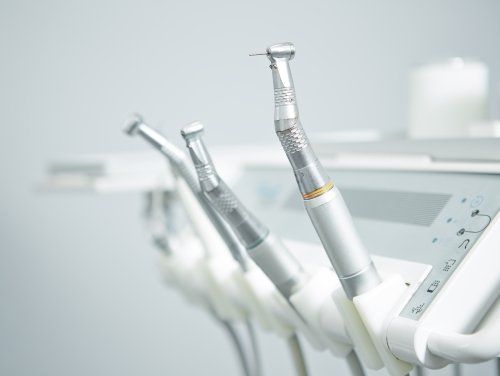 attrezzature dentistiche moderne