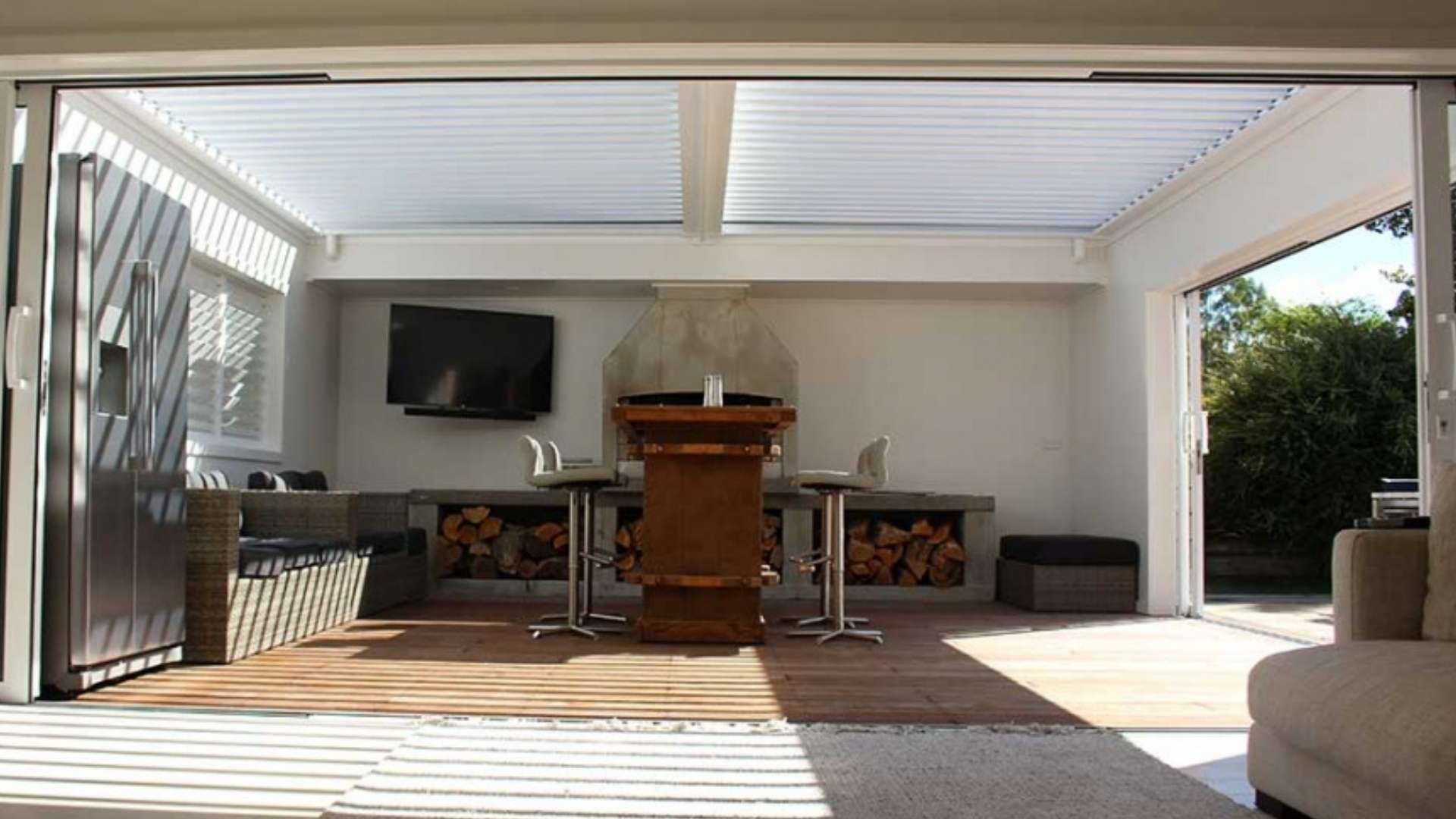 Freestanding Louvre Roof Concept Outdoor Solutions