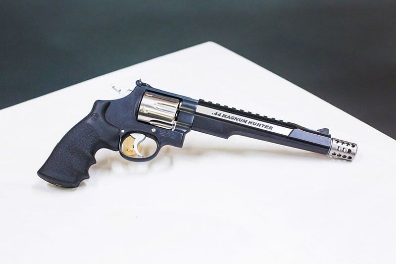 .44 Magnum Hunter- gun shop in Tucson, AZ