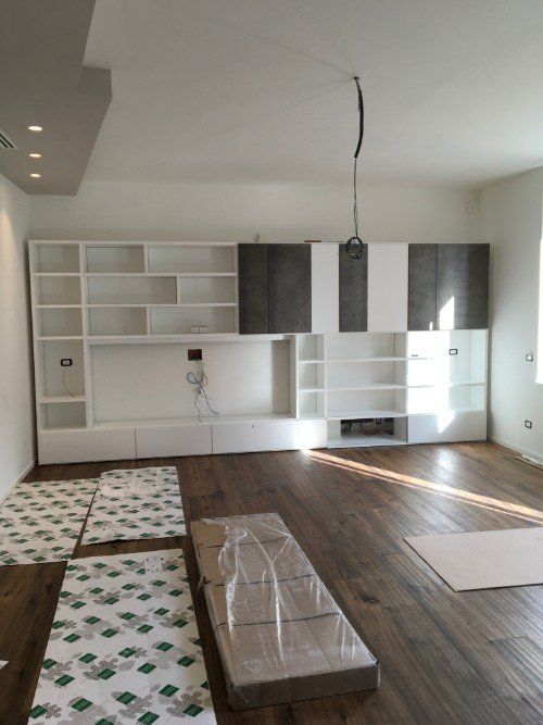 casa iluminata da impianto elettrico