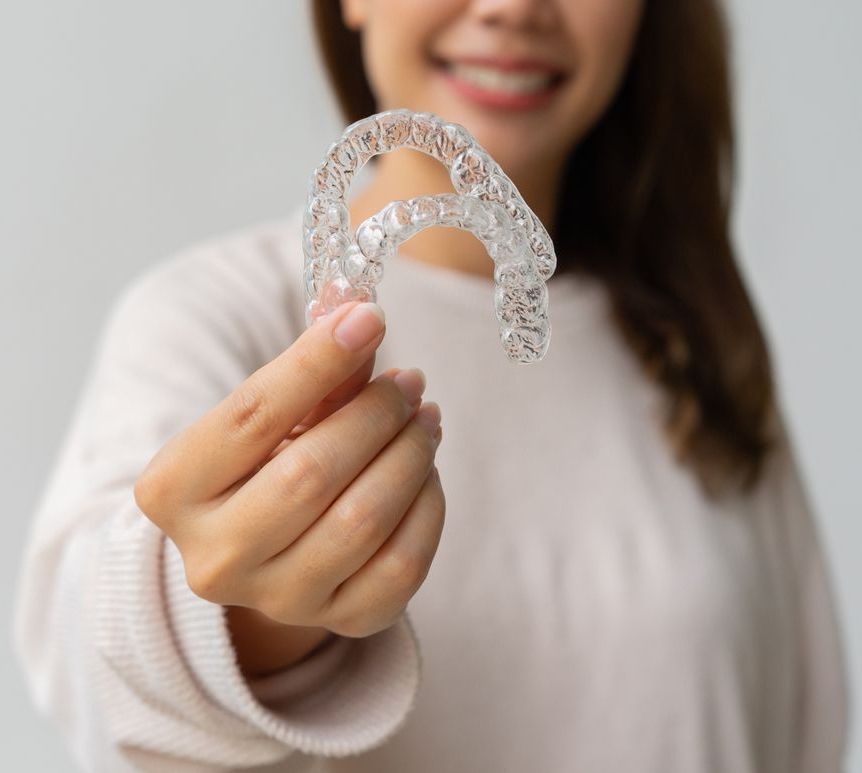 invisalign clear aligner