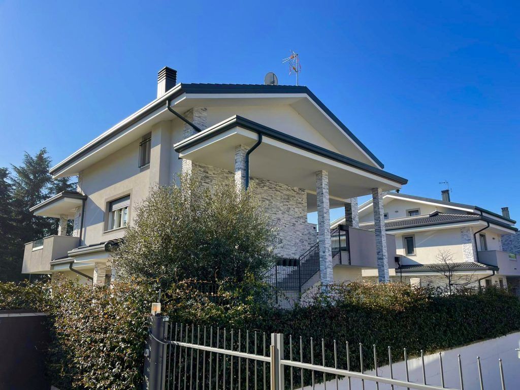 Villa di nuova costruzione a Legnano realizzata da Edilcomfort.