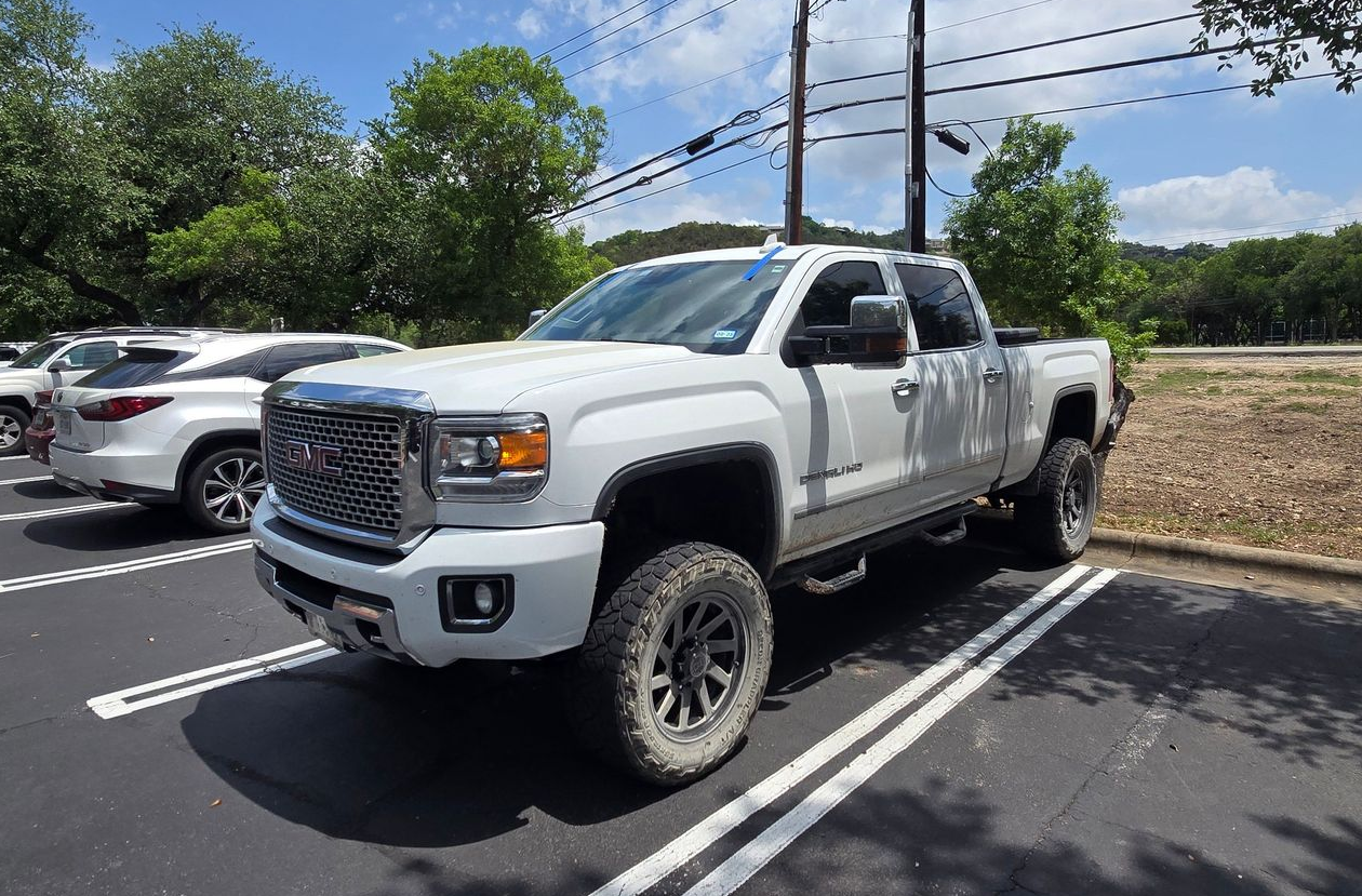 GMC Windshield Replacement in Austin, TX
