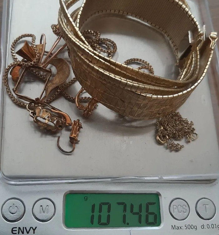 Gold und Wert Schmuck selbst abwiegen
