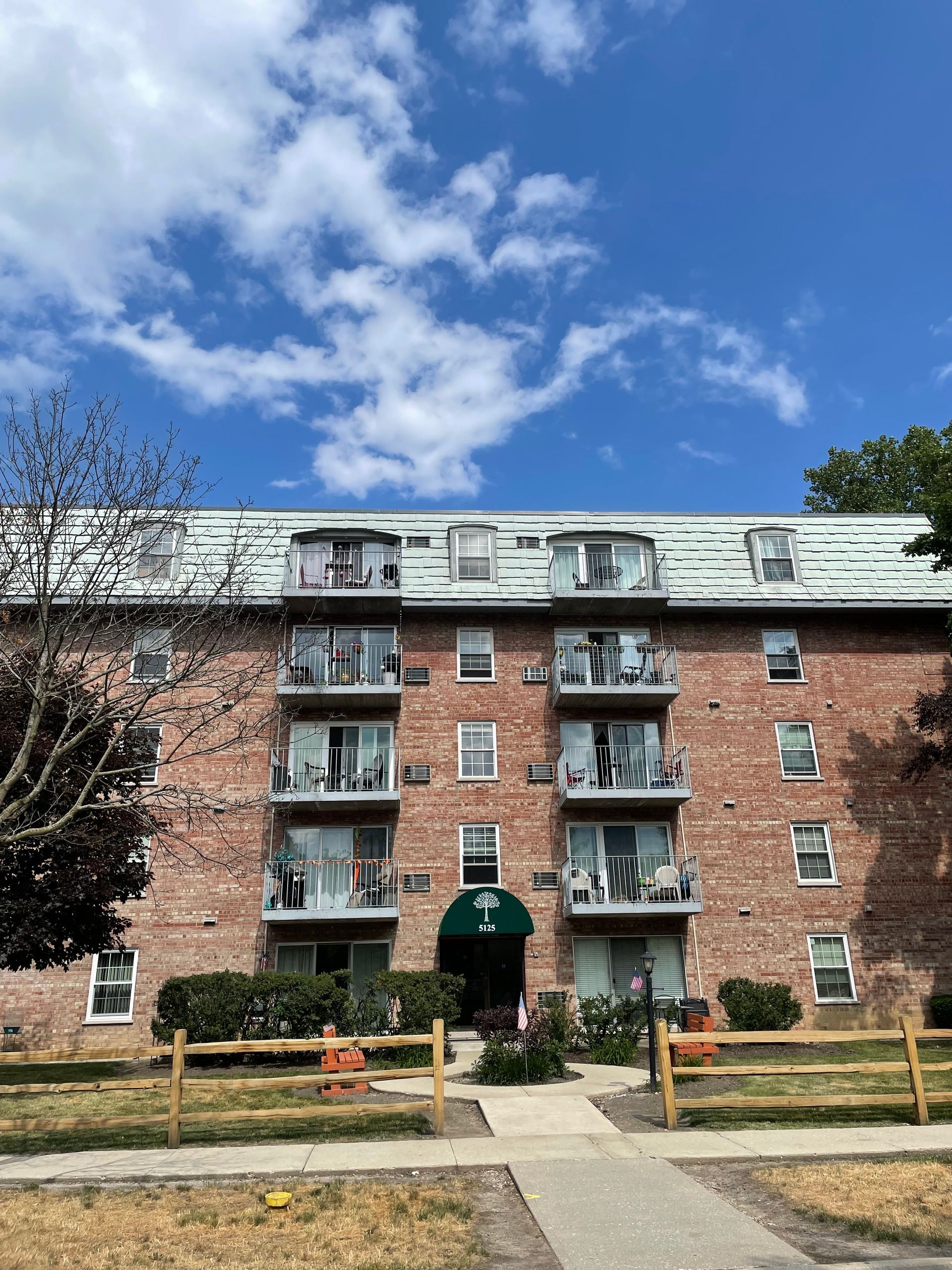 Maple Grove Condominiums South