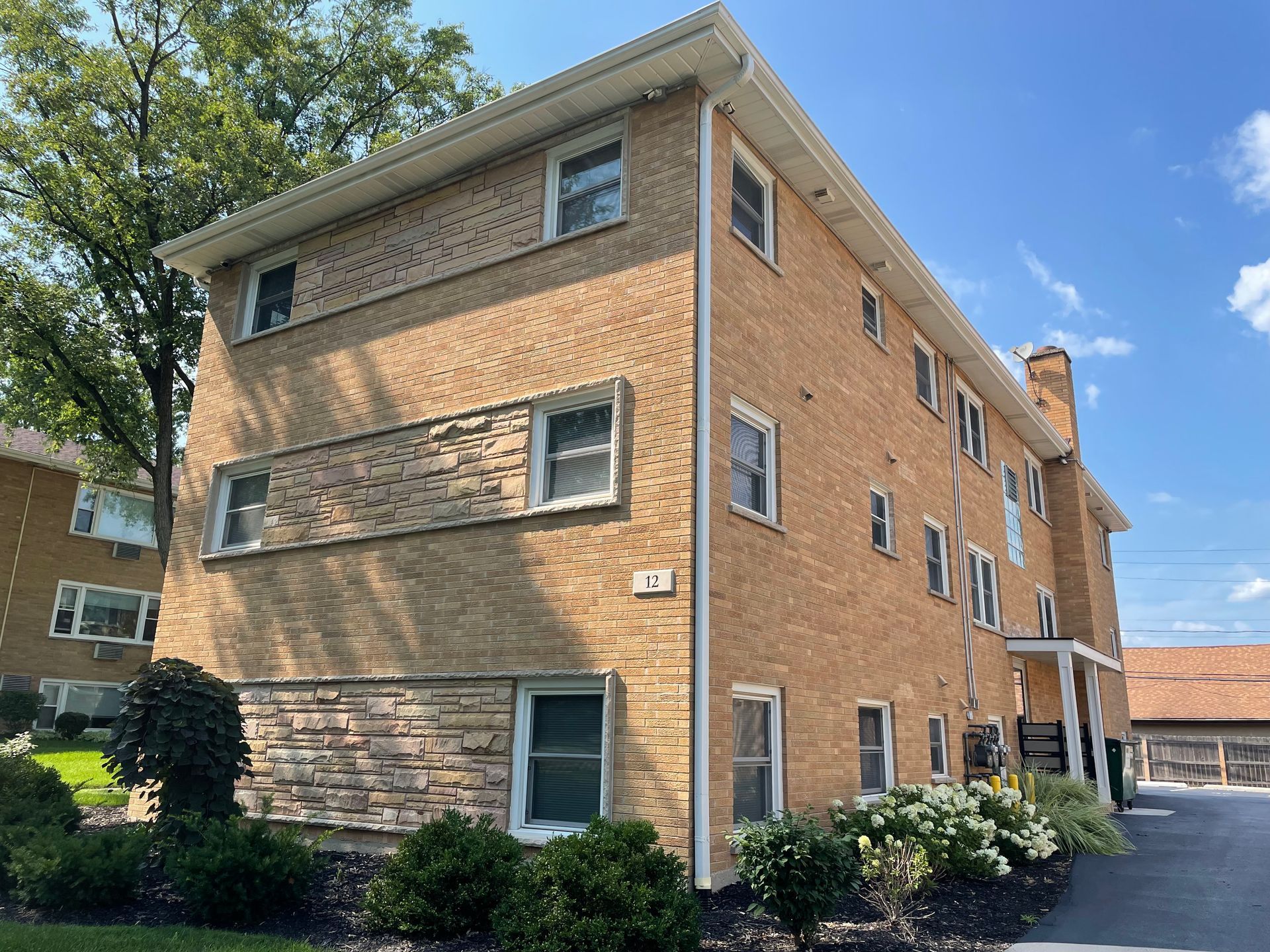 2nd Street Apartments