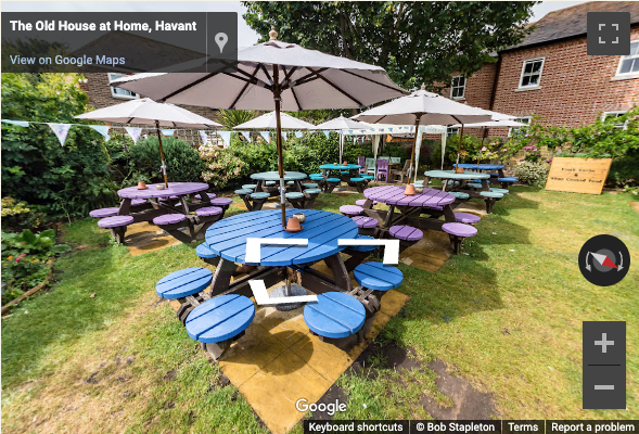 The Old House at Home, Havant | Garden