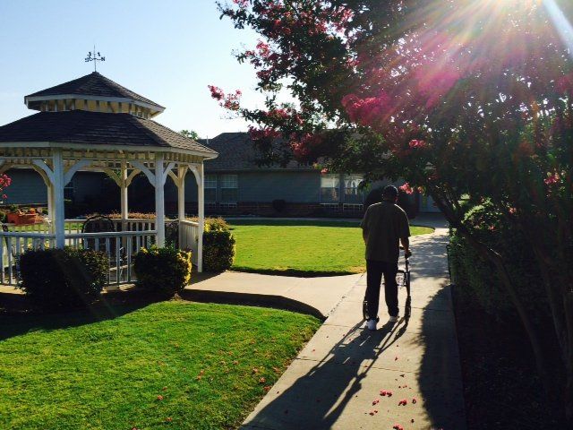 Safe Walking Trails — Arlington, TX — Castle Rock Assisted Living