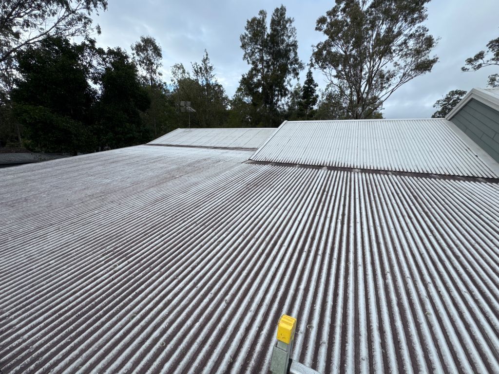 A before view of a dirt brisbane patio roof