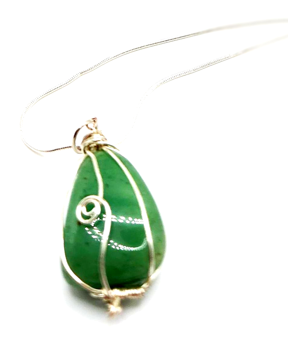 GRACEFUL GREEN AVENTURINE ROSE CRYSTAL Jewelry Set