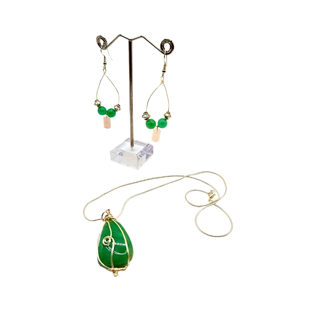 Graceful Green Aventurine Rose Crystal Jewelry Set