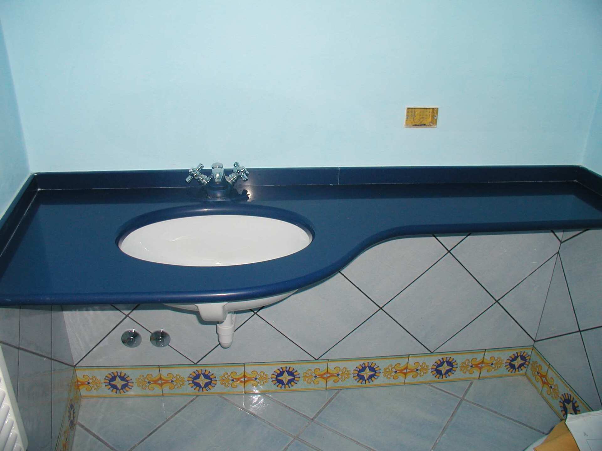 realizzazione lavabi in marmo