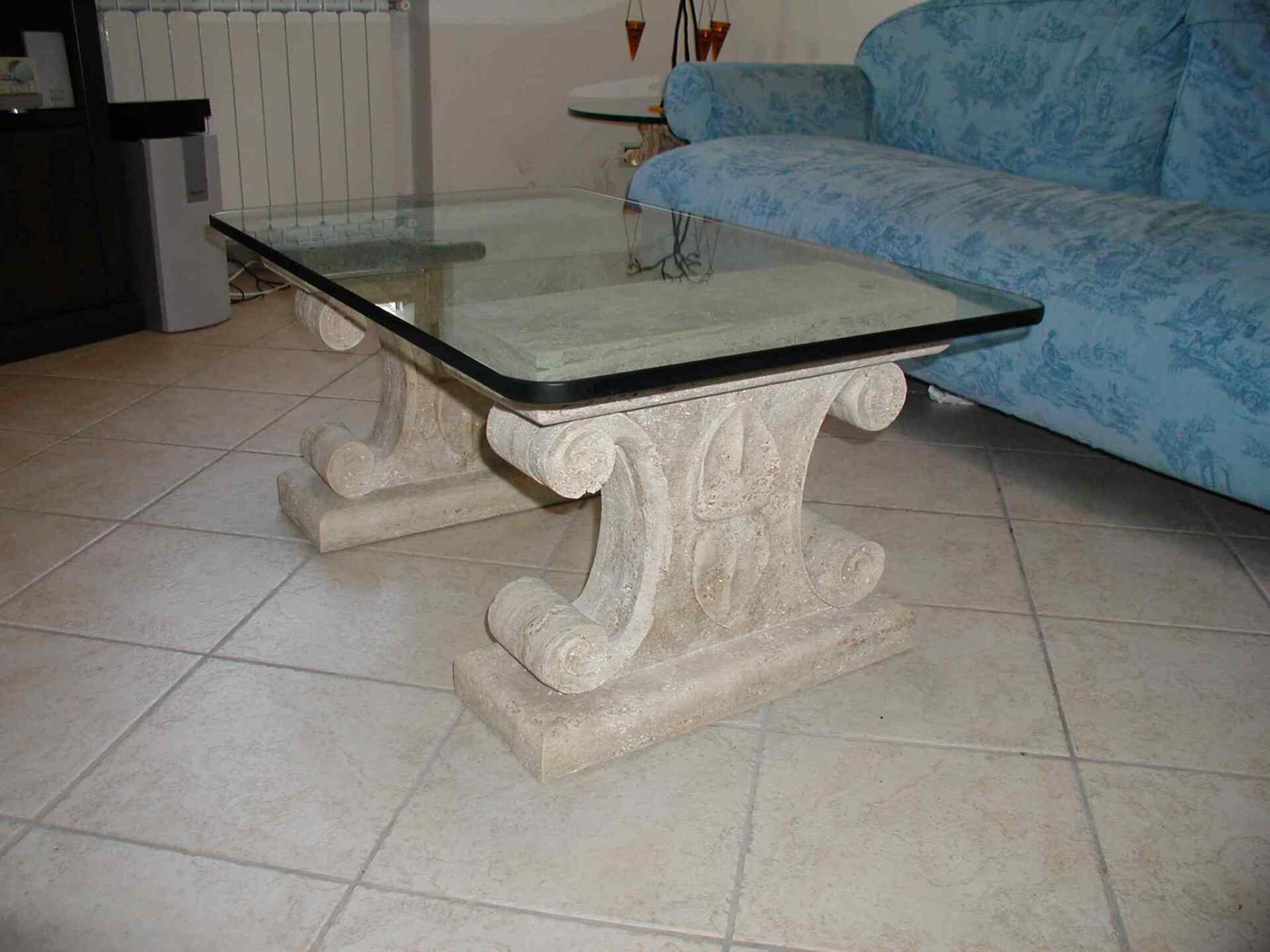 colonne in marmo per tavolo