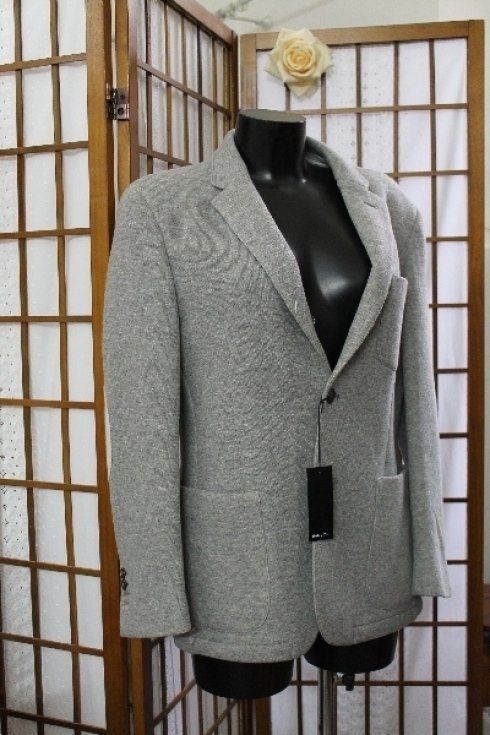 lavorazioni sartoriali su giacca tradizionale