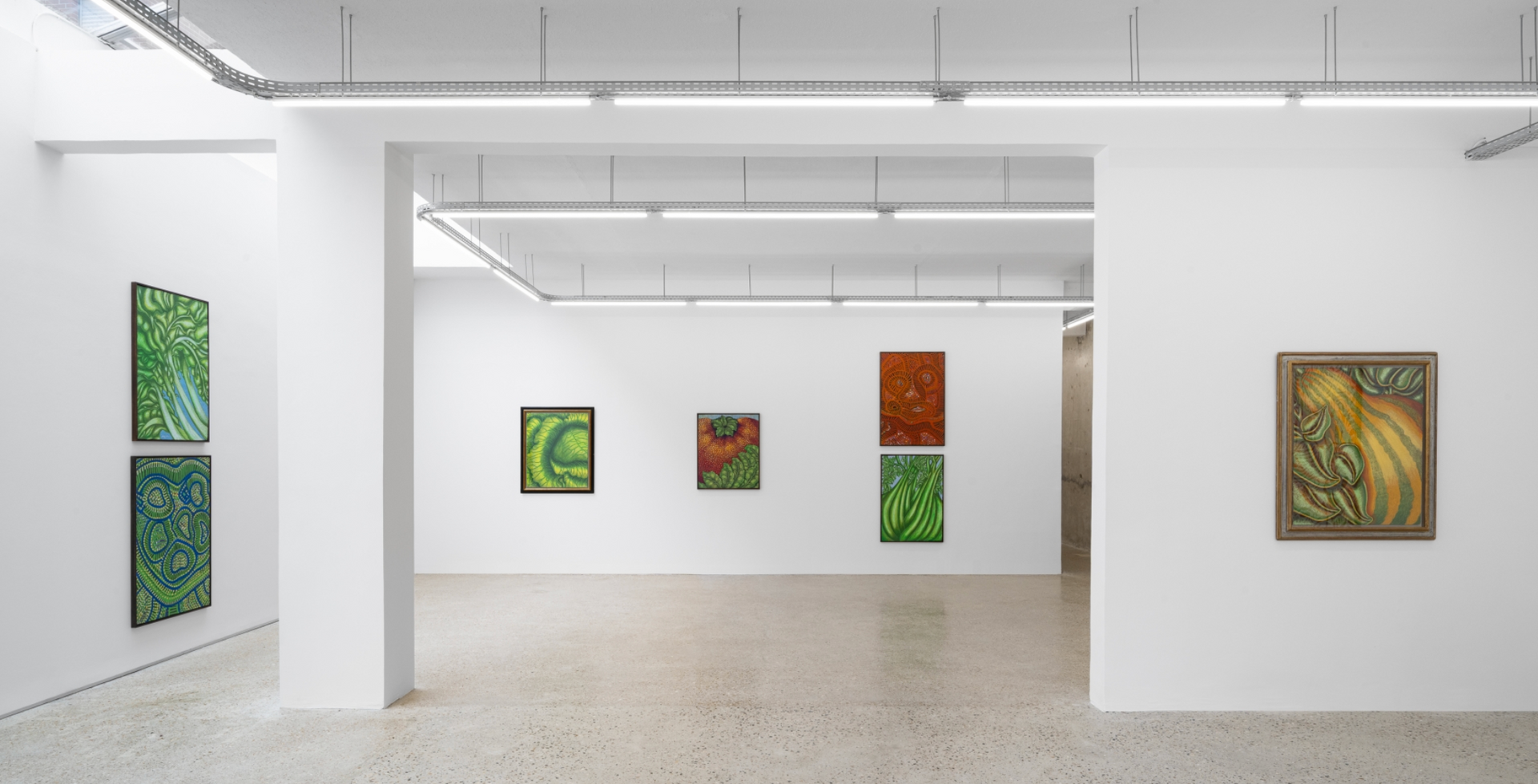 Galerie Crévecoeur, installation view of Emma Reyes Exhibition