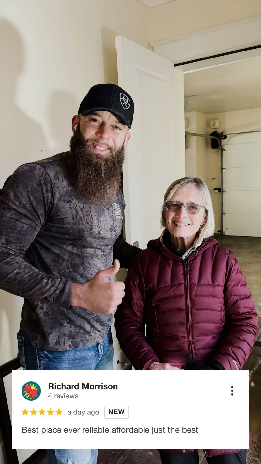 Happy Kentucky moving clients sharing positive experiences and success stories. Trust our expert moving company for stress-free local and long-distance moves