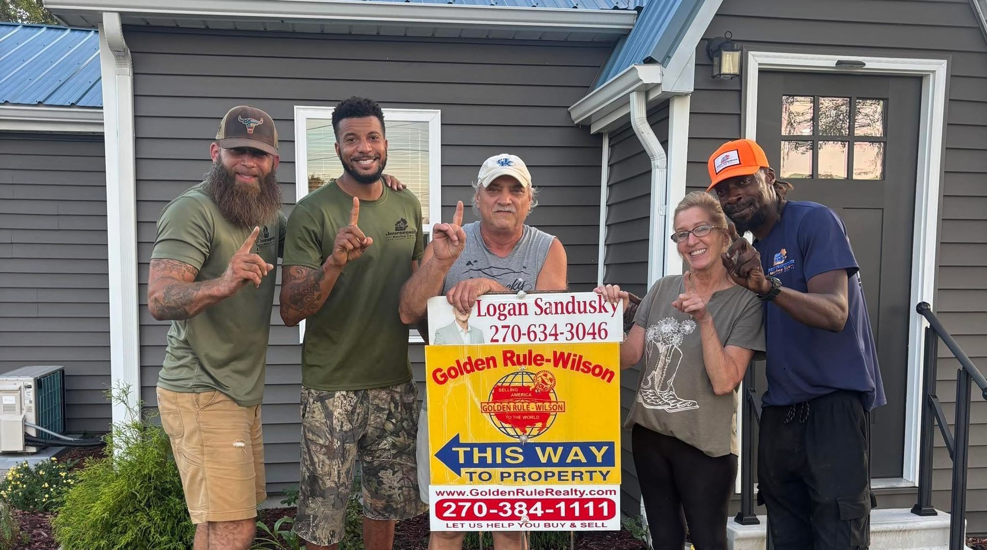 Happy Kentucky moving clients sharing positive experiences and success stories. Trust our expert moving company for stress-free local and long-distance moves