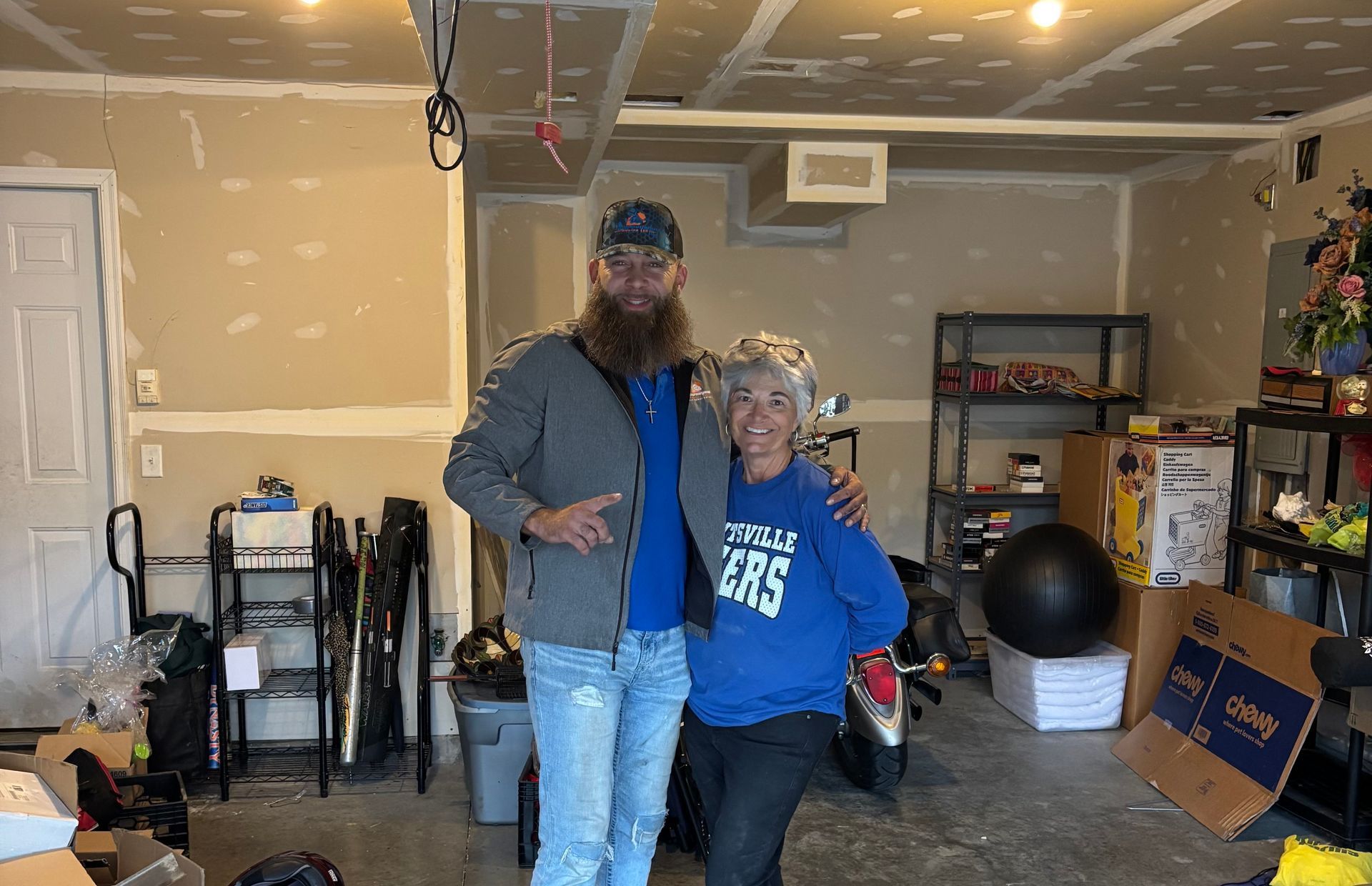 Happy Kentucky moving clients sharing positive experiences and success stories. Trust our expert moving company for stress-free local and long-distance moves