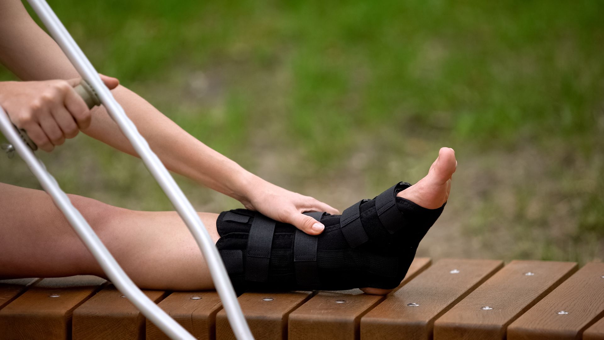 Understanding Ankle Fractures: Types and Treatment Options for Ankle Injuries