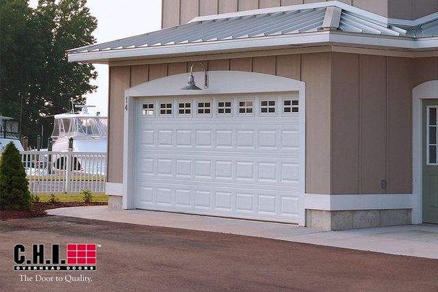 矢場町       (2015) Non-Insulated Garage Door, Model 2240 by CHI in Plano, TX
