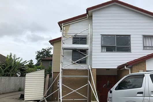 painting house white