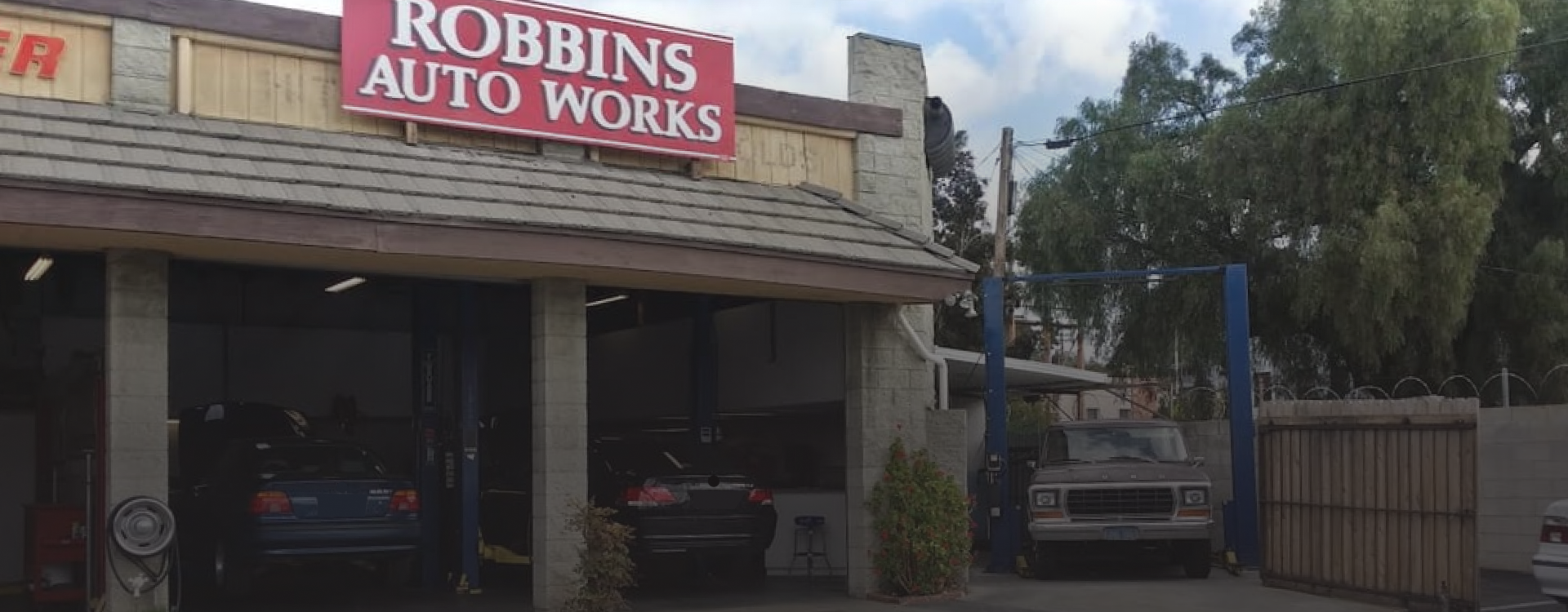 Hero Image | Robbins Auto Works