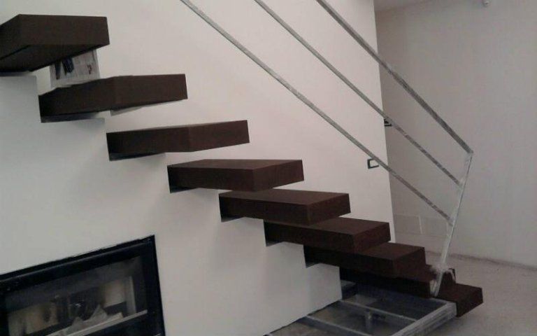 Scala in acciaio inox e corten