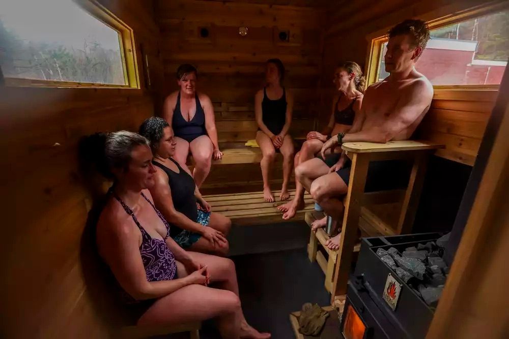 uforia sauna and cold plunge mobile saunas
