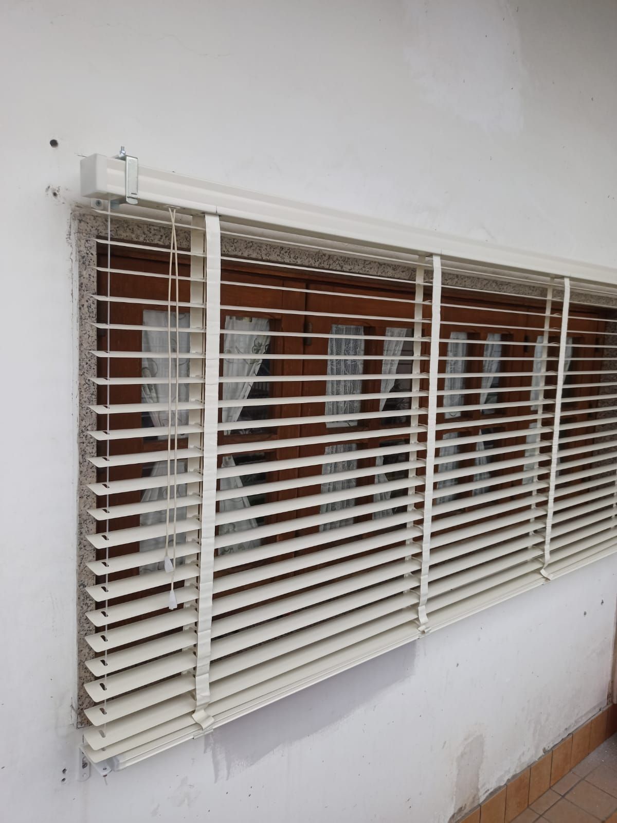 tenda veneziana bianca