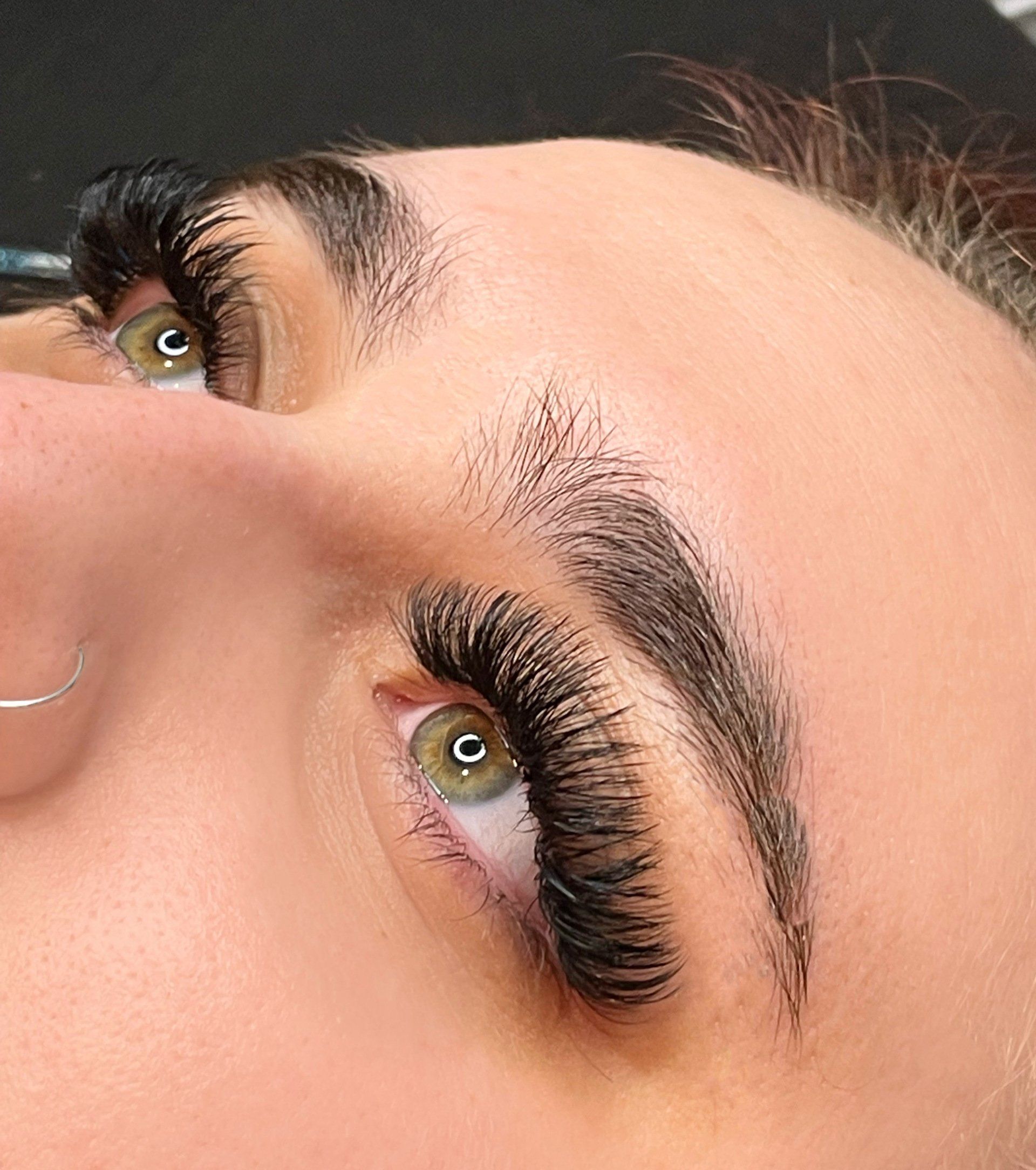 eyelash-extensions-mesa-az-leora-lash-and-brow