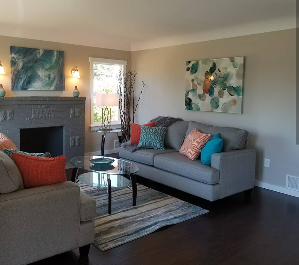 Staged Bedrooms / Living Rooms remodeling kent wa