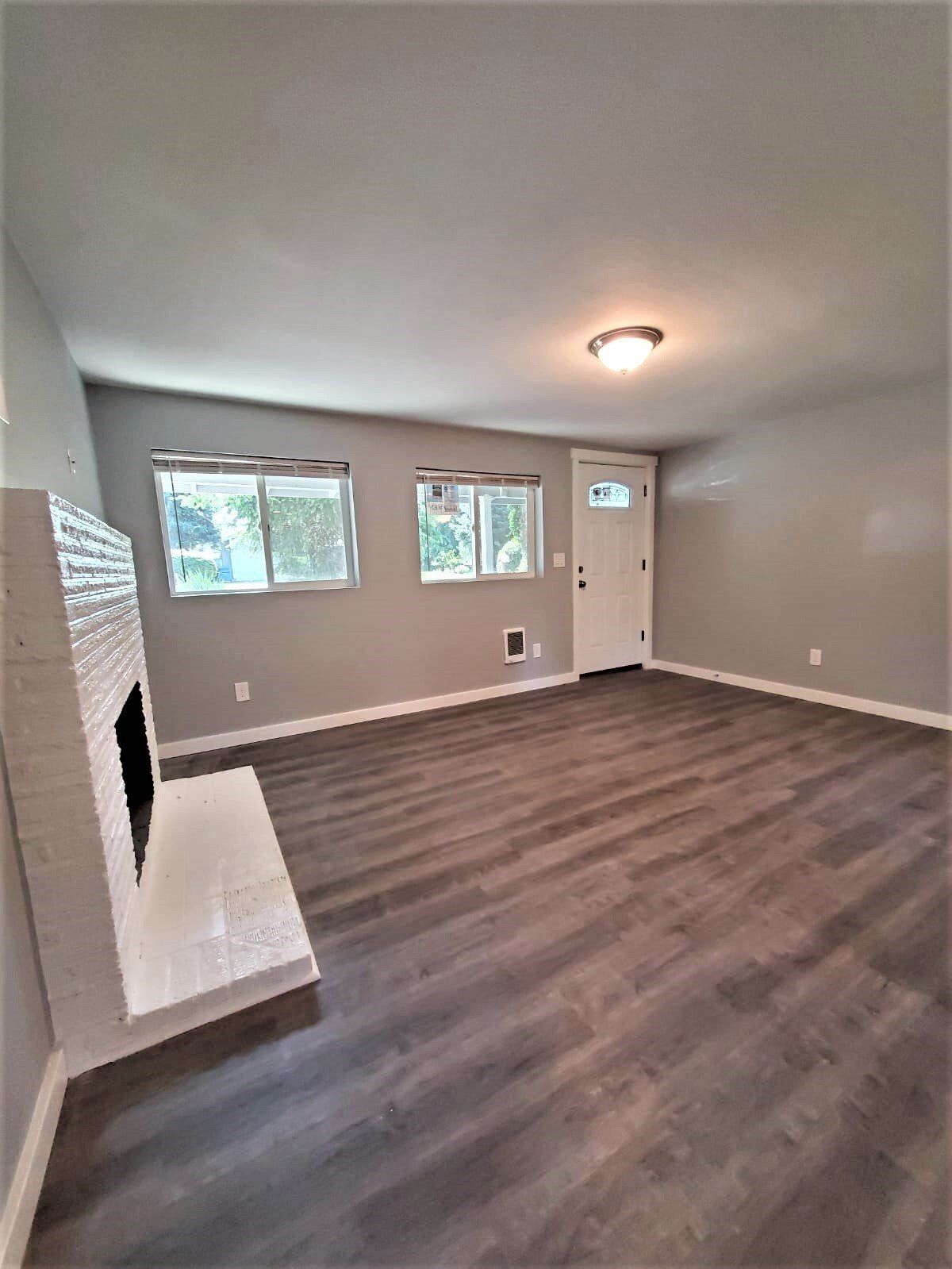 Staged Bedrooms / Living Rooms remodeling kent wa