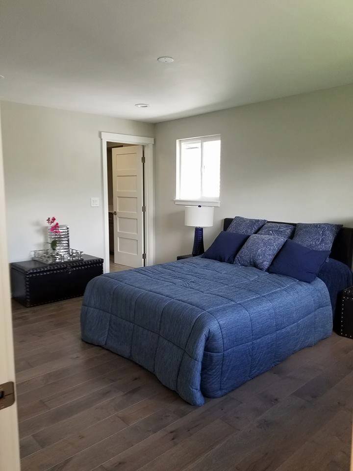 Staged Bedrooms / Living Rooms remodeling kent wa