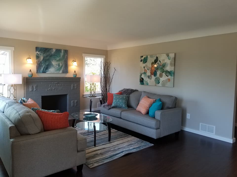 Staged Bedrooms/ Living Rooms remodeling kent wa