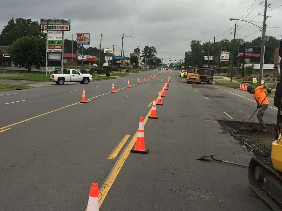 Lane closure done by Arkansas Sign & Barricade