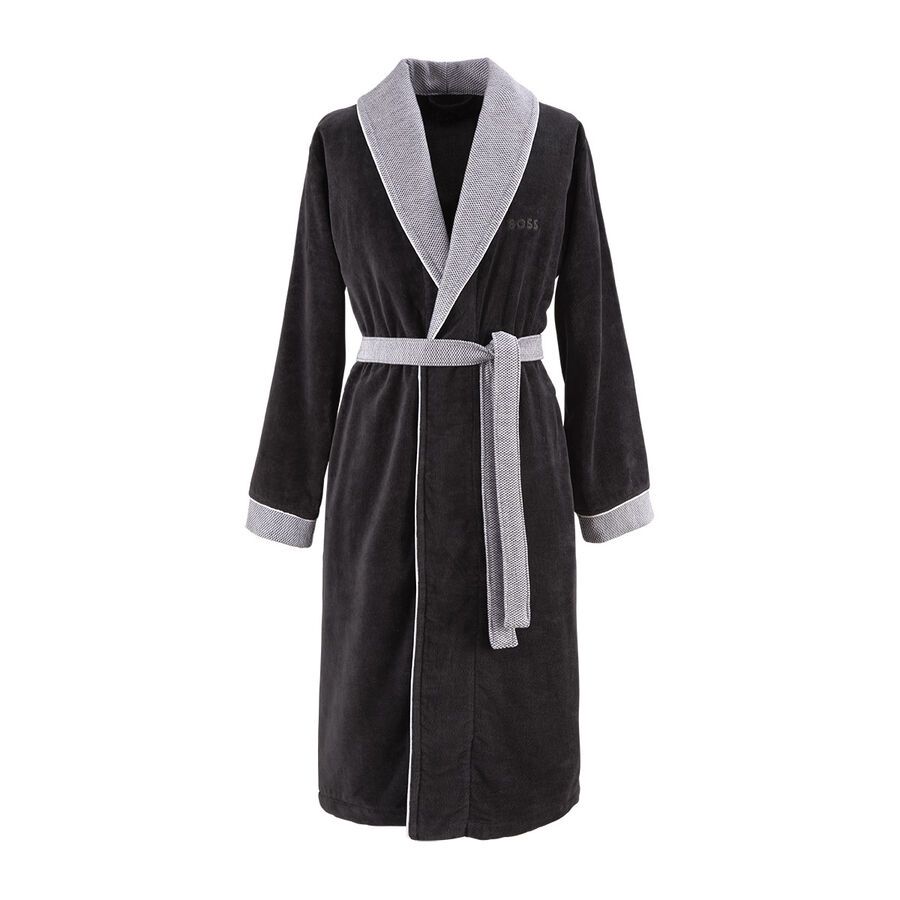 Une robe noire avec un col et des poignets gris