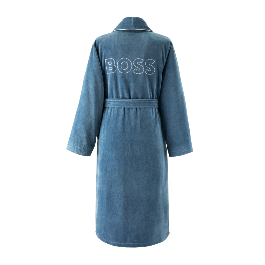Une robe bleue avec le mot boss dans le dos
