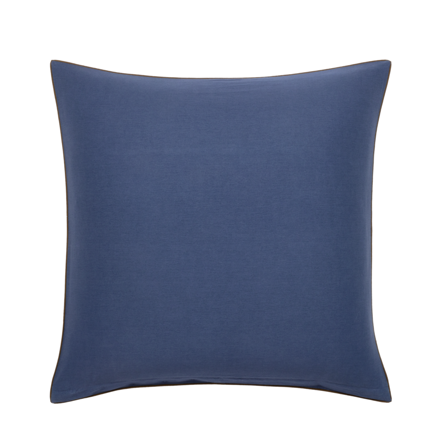 Coussin carré bleu marine.
